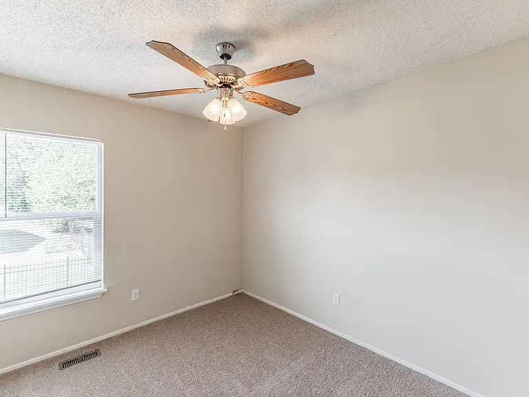 Madison Pines — Photo 25