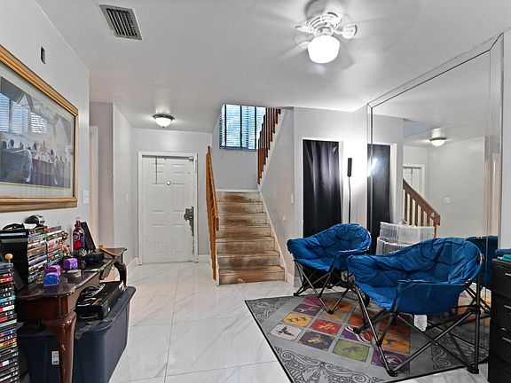 3rd image of 317 NW 103rd Terrace