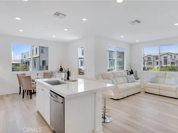 510 Bluegrass Way, Rancho Mission Viejo, CA 92694