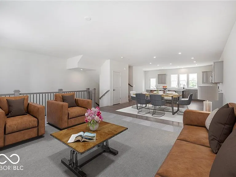 9735 Junction Sta — Photo 4