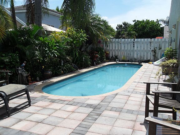 Lap Pool 8" x 33'
