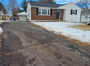113 E Vine St, Hatfield, PA 19440