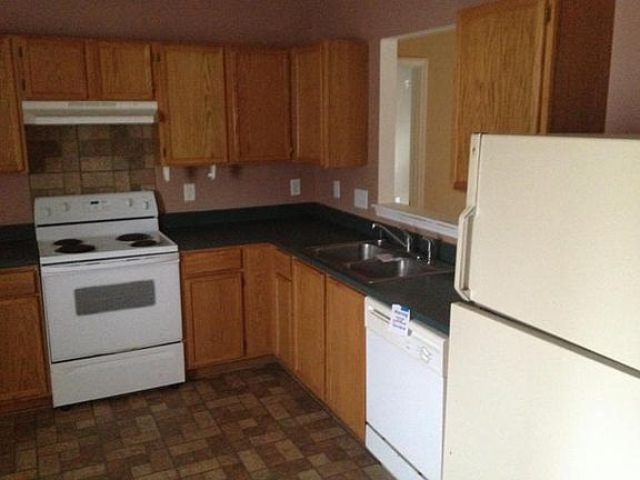 5th image of 1821 Rosewell Dr
