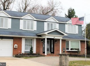 40 Buttonwood Rd, Stratford, NJ 08084