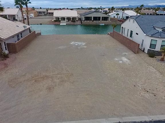 3rd image of 2031 E Lago Grande Cove