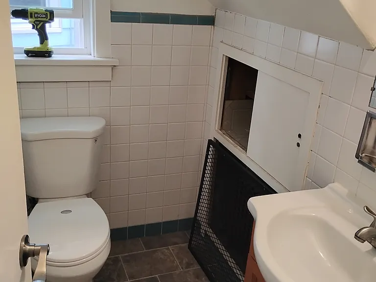 2301 W McKinley Ave — Photo 6