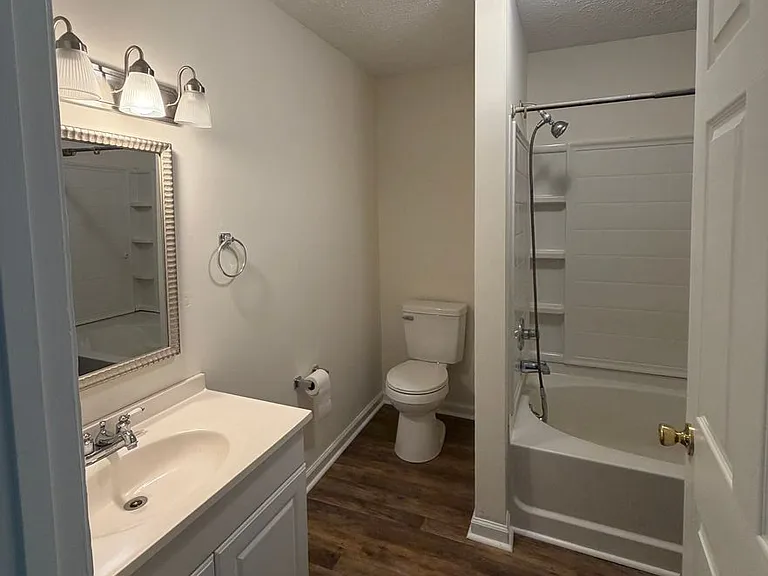 3009 Joy Cir — Photo 3