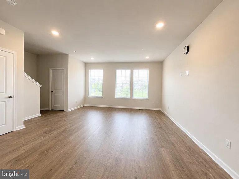 1221 Apollo Dr — Photo 6