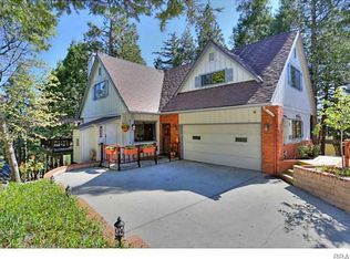 494 Pyramid Dr, Crestline, CA 92325