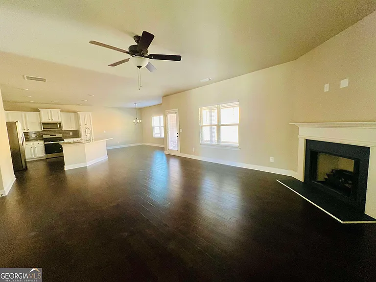 1177 Kingston Hill Dr — Photo 3