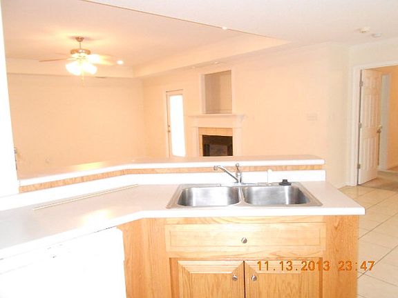 5th image of 2712 Pineview Dr