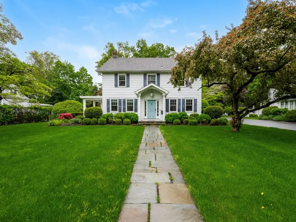 154 Holmes Avenue, Darien, CT 06820