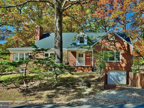 4300 College Heights Dr, Hyattsville, MD 20782