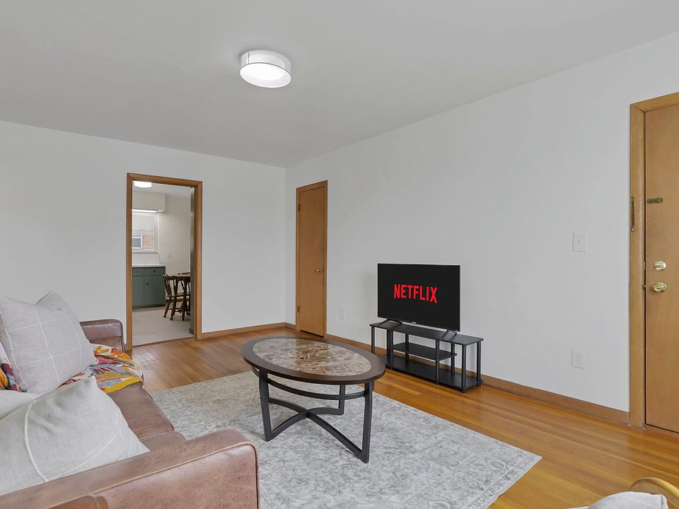 1st image of 4994 N High St APT A3