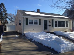 2507 Buchanan Rd, Kenosha, WI 53143