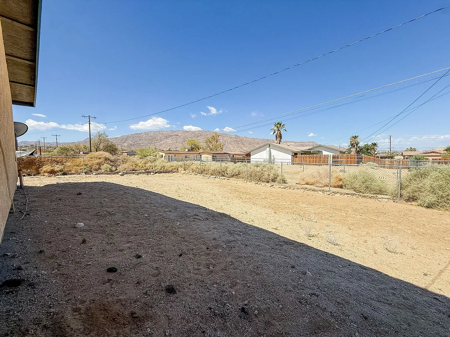 29 Palms Home with Attached Garage — Photo 4