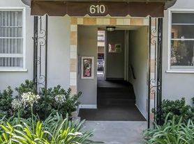 Foothill - 606 - 616 - Park Place