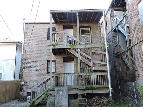 3rd image of 11236 S Vernon Ave #2
