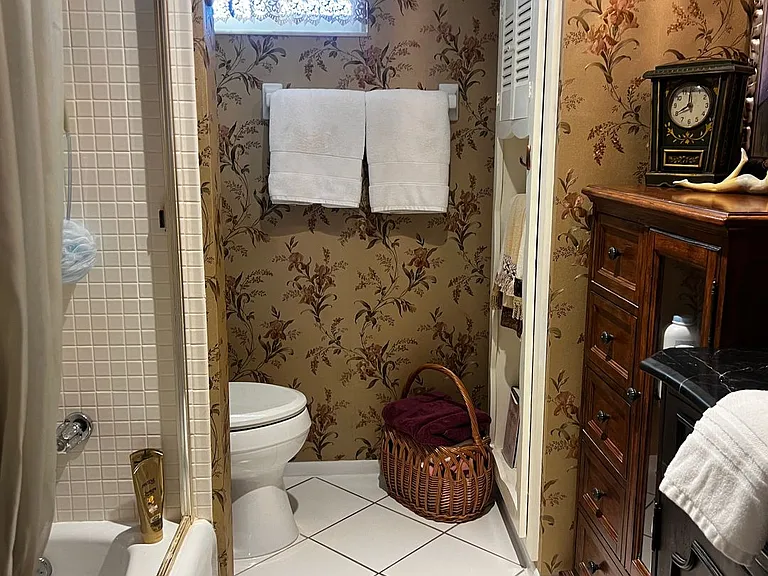1150 Tarpon Center Dr #201 — Photo 33