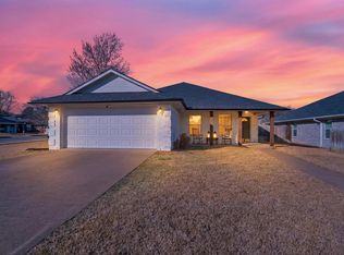 7032 La Hacienda Dr, Flint, TX 75762