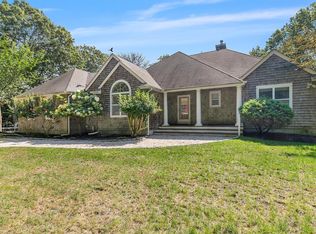 94 Lakeside Ln, Westhampton, NY 11977