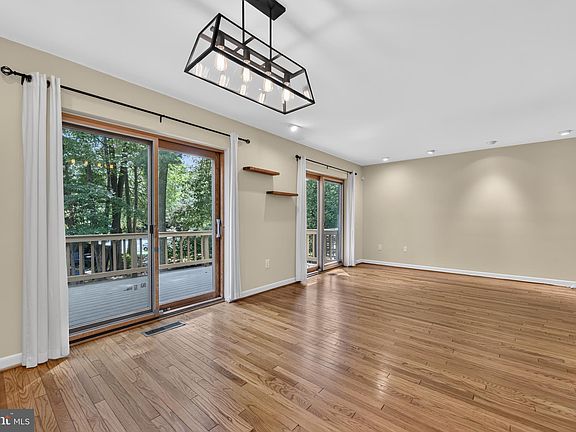 2nd image of 2031 Sarazen Pl