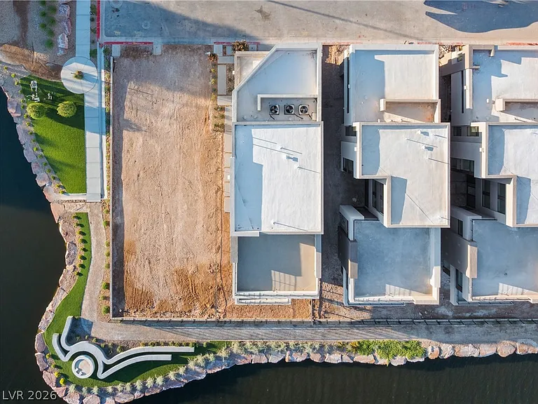 66 Lakefront Dr — Photo 64