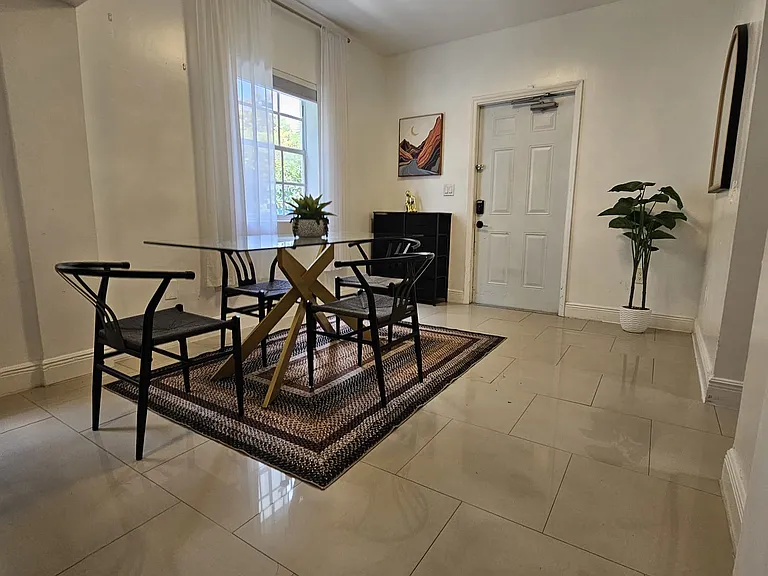 6966 Byron Ave #101 — Photo 16