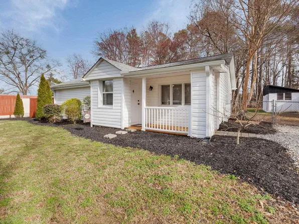 421 Leona Ct, Spartanburg, SC 29301