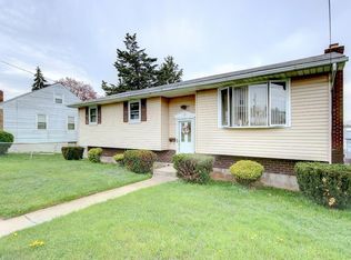 1024 S Meadow St, Allentown, PA 18103