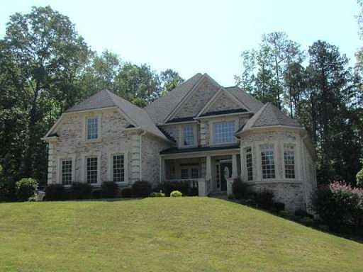 1st image of 2032 Fontainbleau Dr