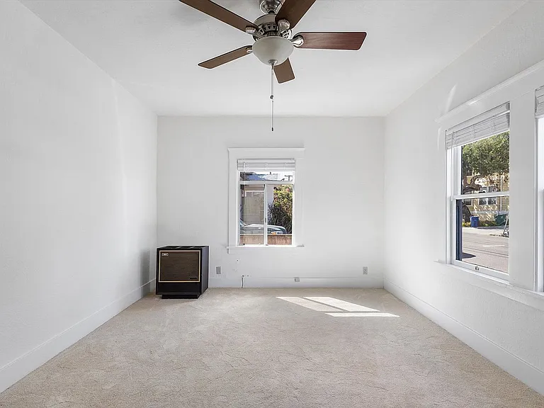 2312 San Antonio Ave - 1 bedroom | 1 bath — Photo 4
