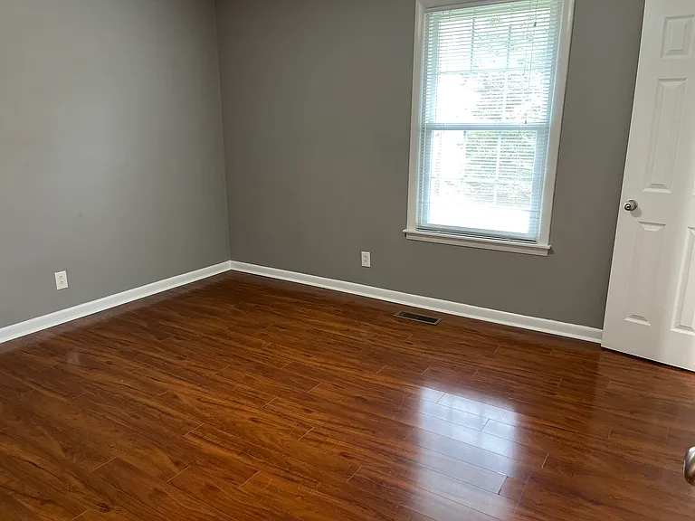151 Creekwood Ln — Photo 10