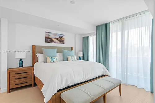 9221 E Bay Harbor Dr #408 Photo 1