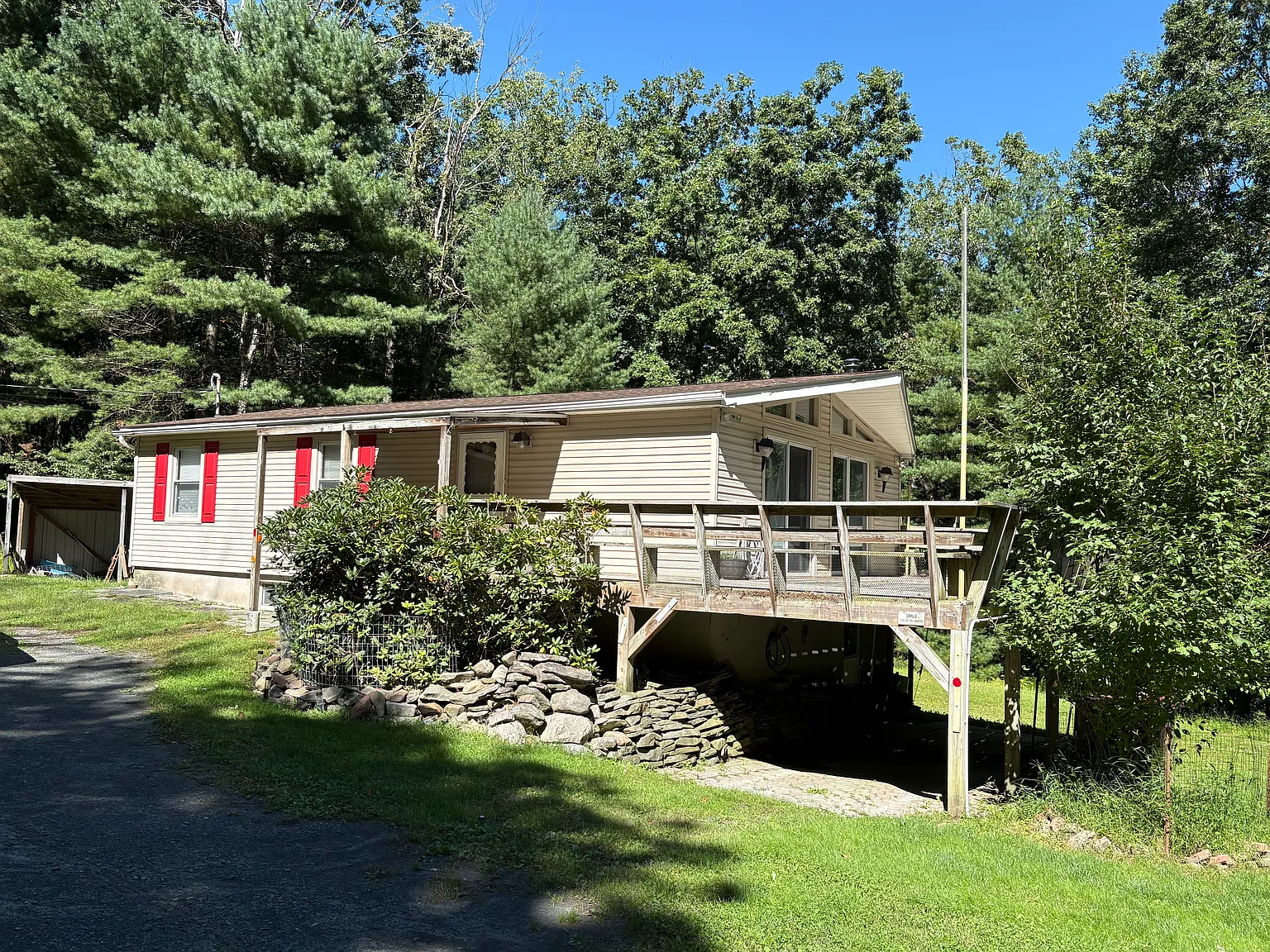 Route 590, Hawley — Photo 1