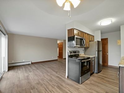 930 6th St S, Hopkins, MN, 55343
