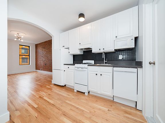 3rd image of 344 W 17th St APT 3A
