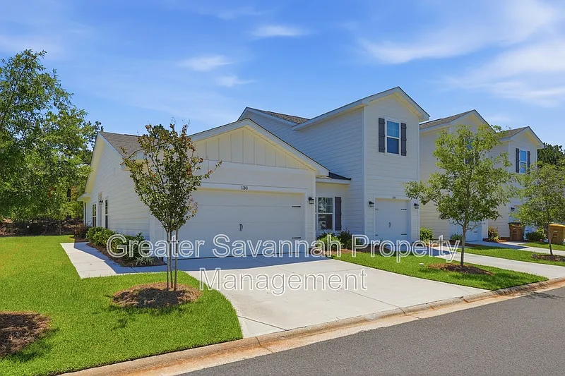 3 bed, 2.0 bath, 1388 sqft, $2,800 — Photo 2