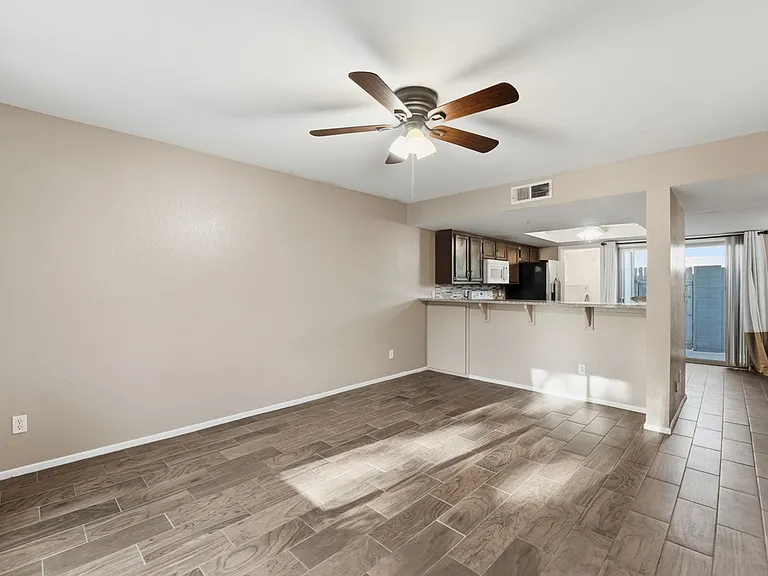 19601 N 7th St #1096 — Photo 9