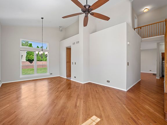 4th image of 1477 Vineyard Dr