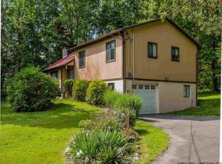 6 Hickory Hill Rd, New Paltz, NY 12561