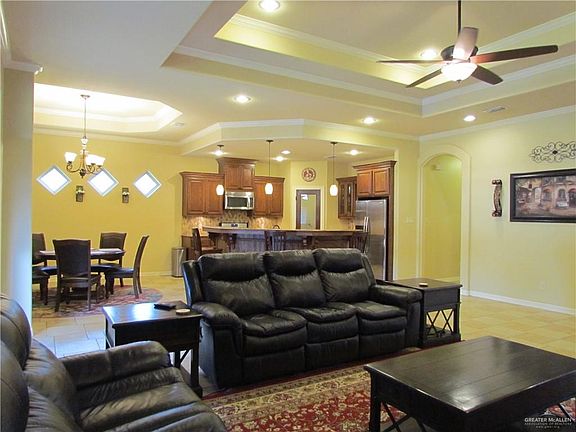 3rd image of 1903 Seagull Ln
