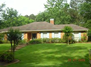 107 Choctaw Dr, McComb, MS 39648