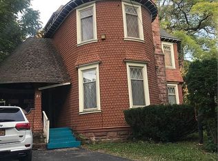 21 Clinton Pl, Utica, NY 13501