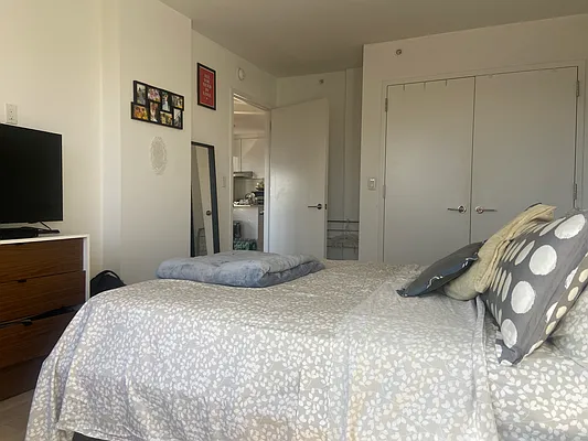 Rented by Compass | media 55