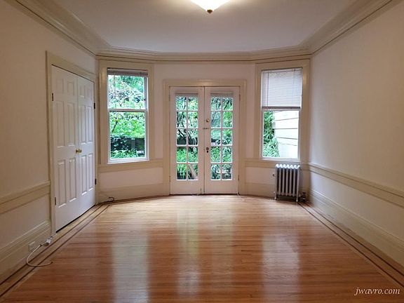 3rd image of 1329 Taylor St APT 6