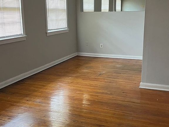3rd image of 1701-4 Queens Rd