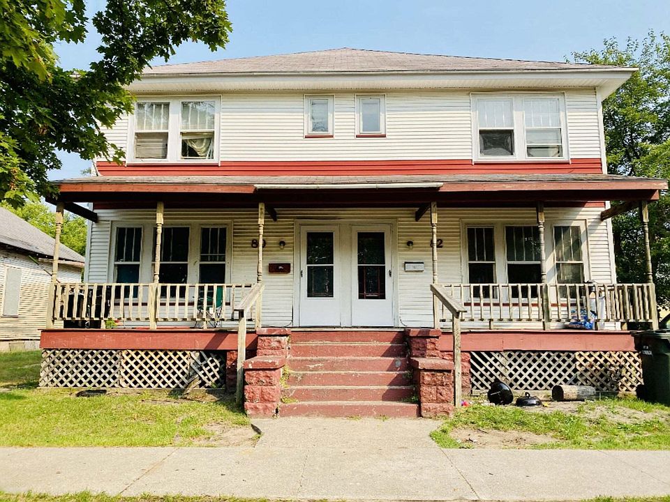 1st image of 80-82 E Grand Ave
