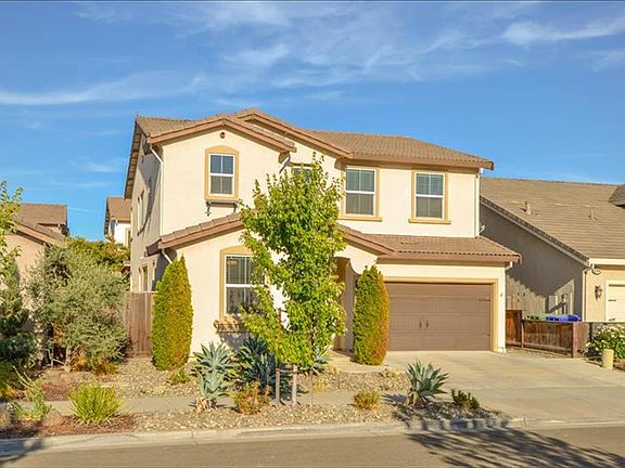 3rd image of 4194 Silver Lupine Dr