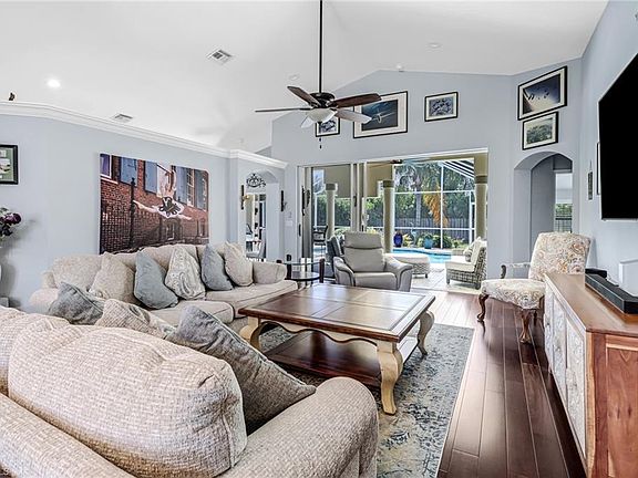 5th image of 792 Belville BLVD